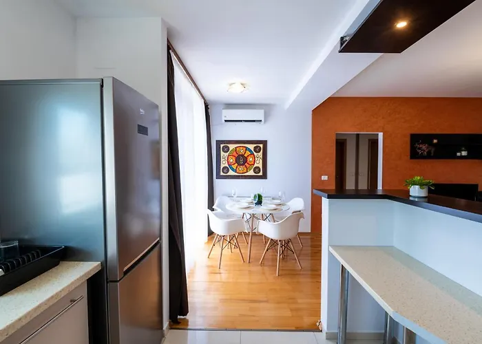 Business And Travel Lounge With Private Parking Appartement *