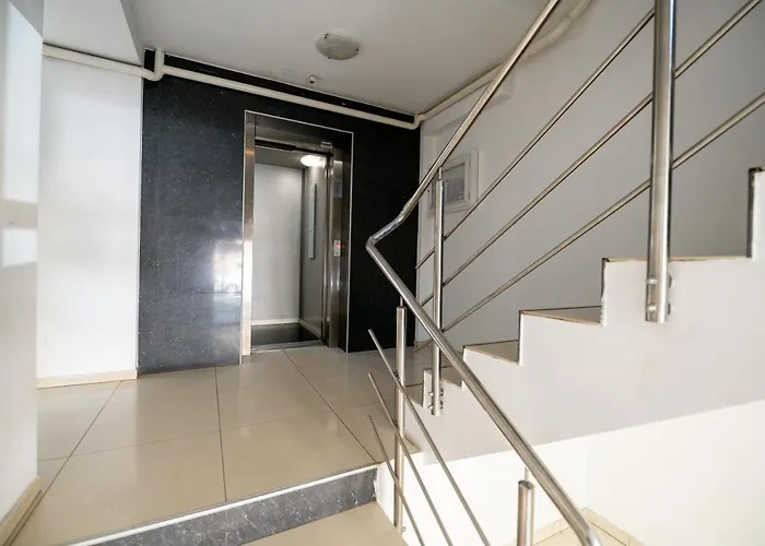 Business And Travel Lounge With Private Parking Timişoara